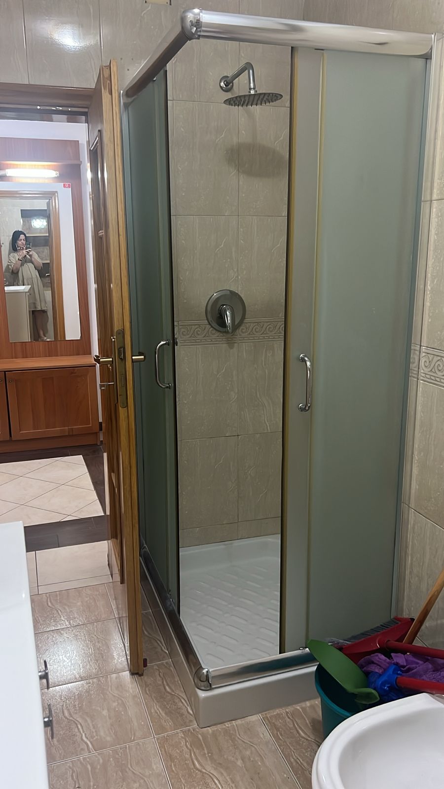 Fully furnished 1-bedroom apartment for rent on Kavaja Street - Photo 5