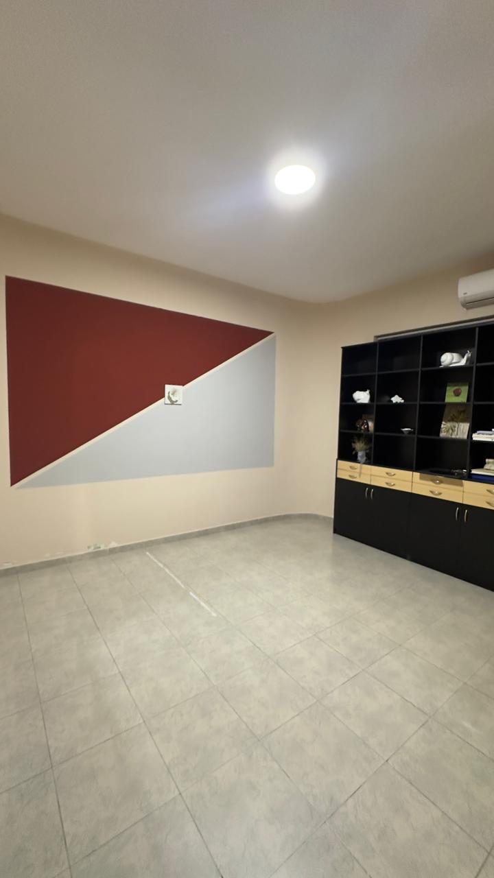 Zyrë e bollshme 120 m² me qira te Rruga e Durrësit - Foto 3