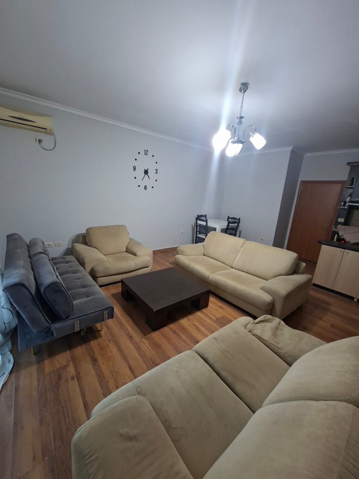 Property Image (2 of 6)