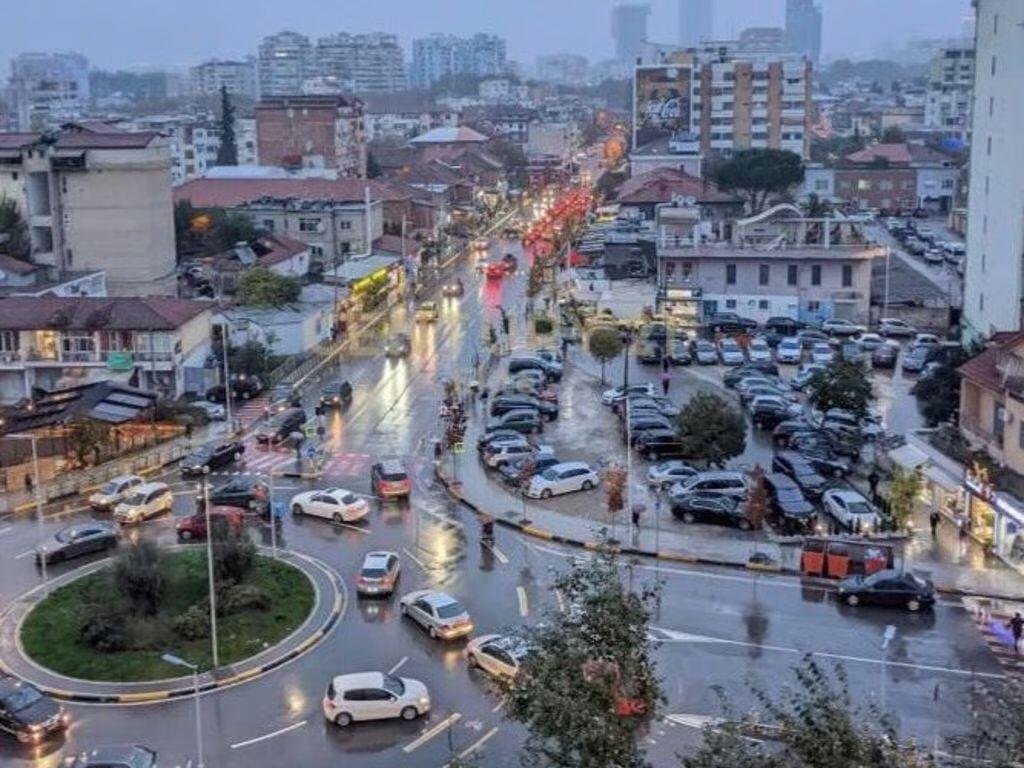 Garsoniere me Qira në Komunën e Parisit – Gjej Hapësirën tënde me KaKtu