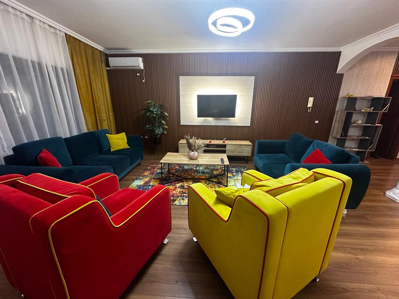 Apartament 2+1 me Qira në Rruga e Kavajës - Rezidenca Henke, Tiranë