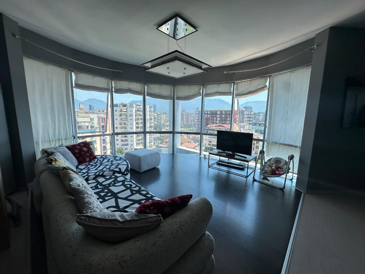2-bedroom apartment for rent in Kompleksi Kika, Tirana