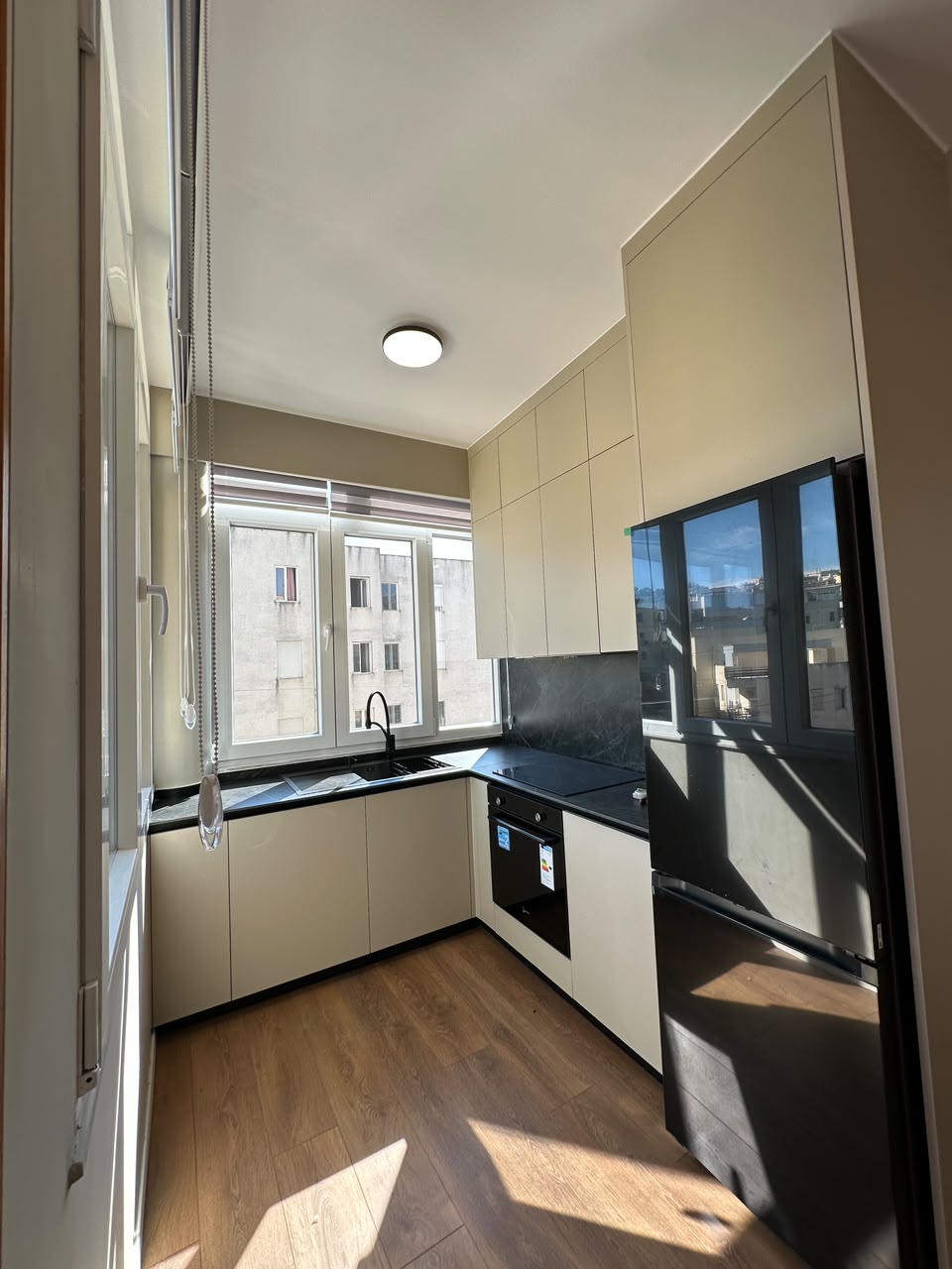 Apartament 2+1 i mobiluar plotësisht me qira te Kopshti Zoologjik - Foto 7