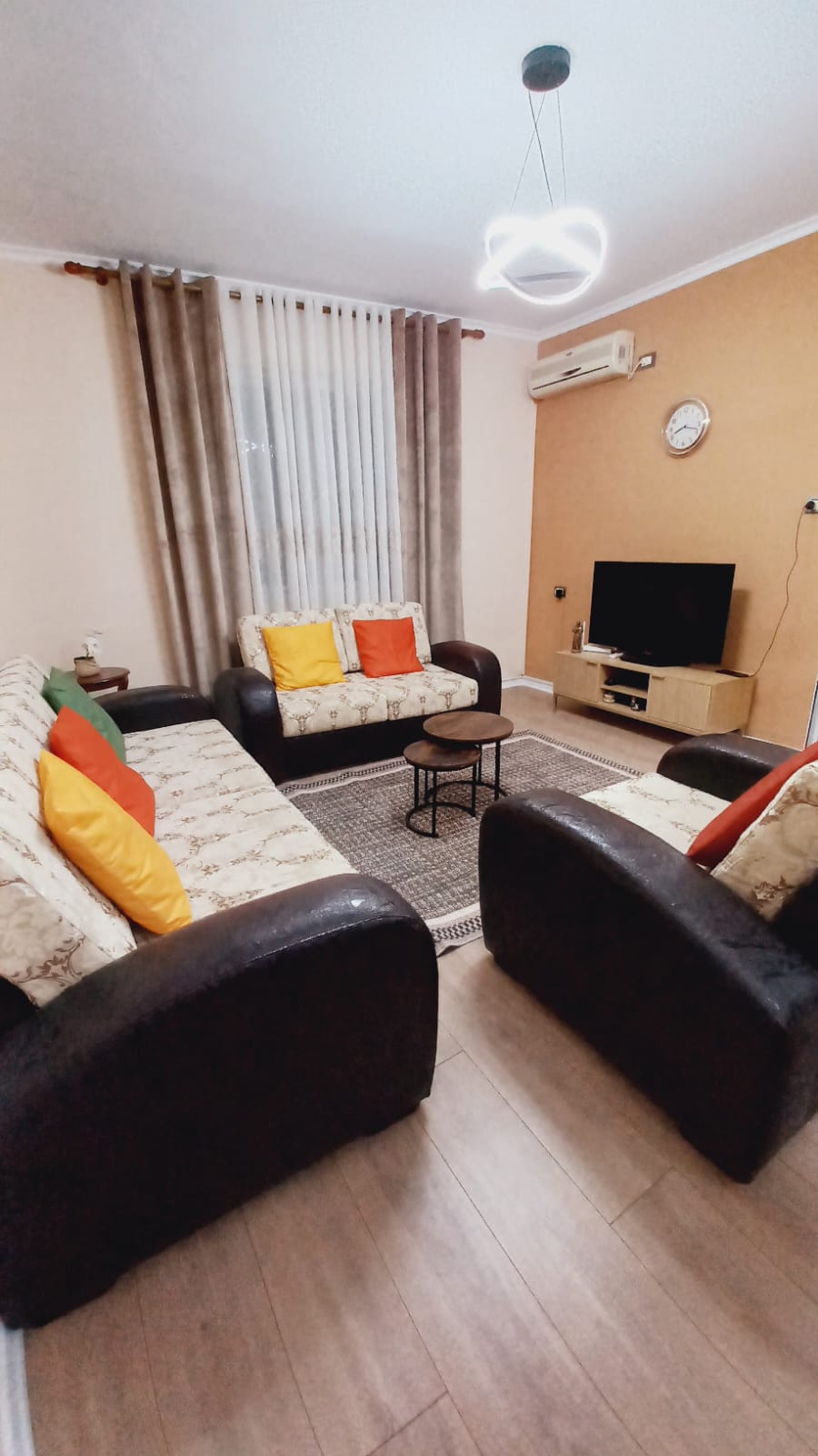 Apartament 1+1 me qira në Rruga 5 Maj, Tiranë