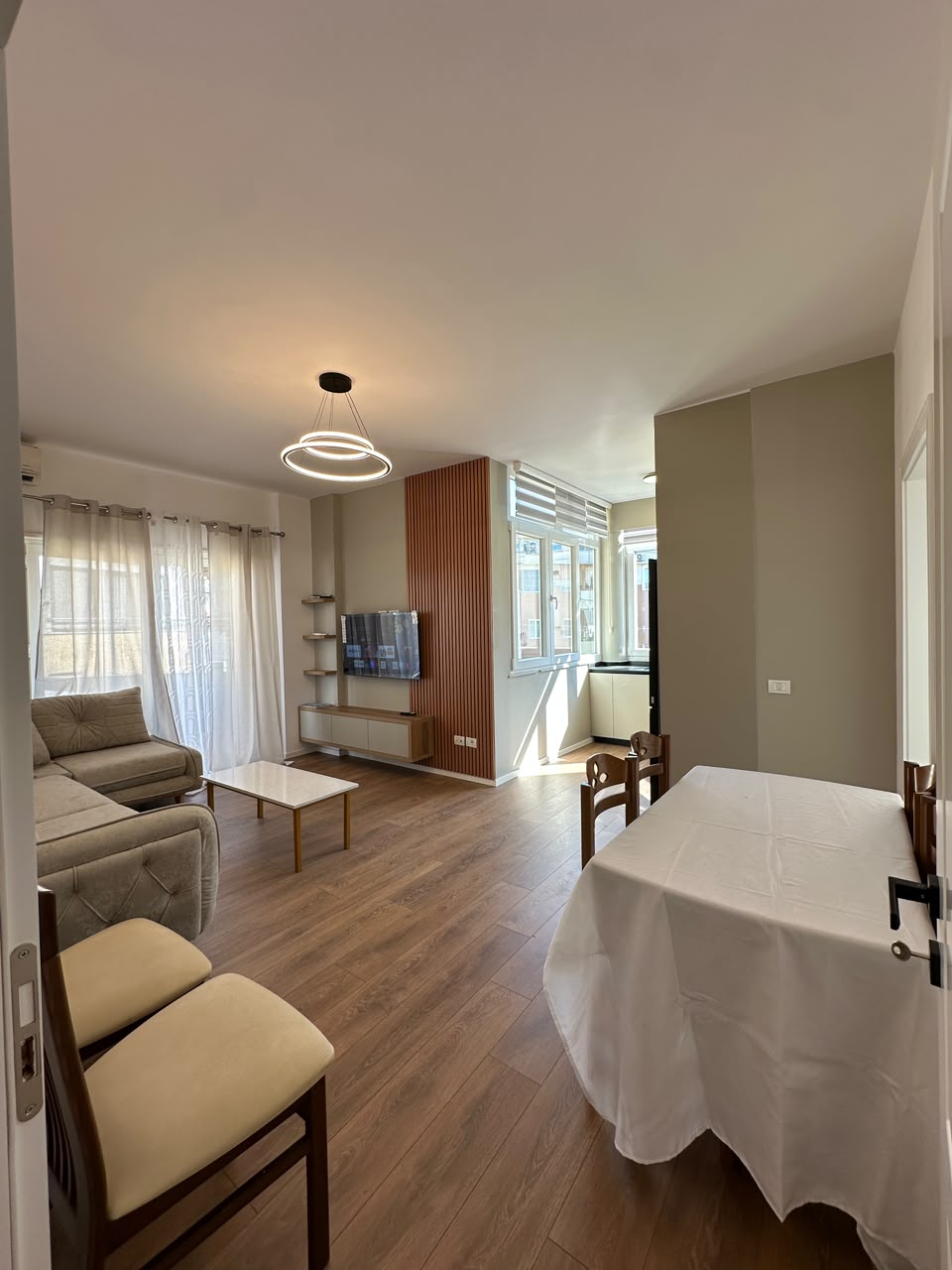 Apartament 2+1 i mobiluar plotësisht me qira te Kopshti Zoologjik (4 of 4)