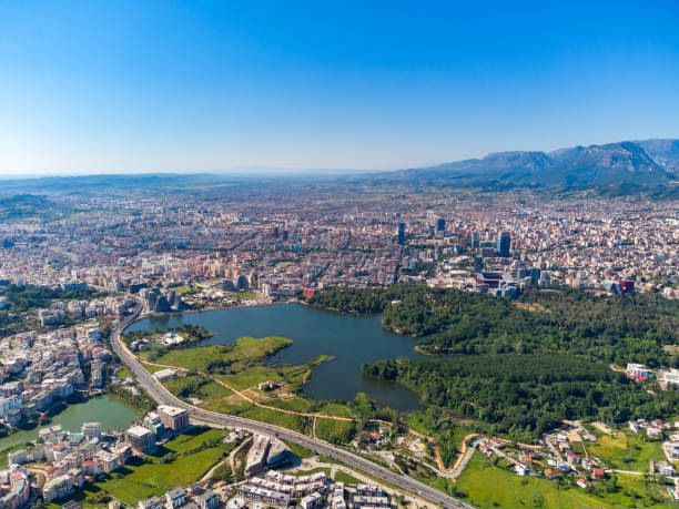 Vila me qira në Tiranë