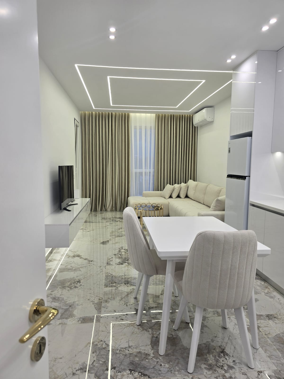Apartament 1+1 me qira në Paskuqan, Tiranë - Foto 4