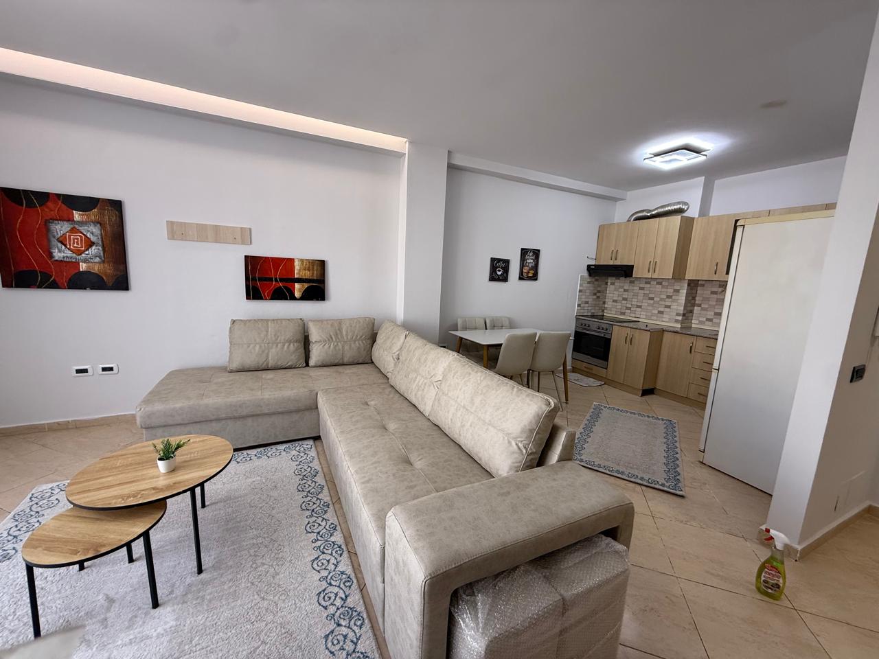 Apartament 1+1 me qira në Yzberisht, Tiranë